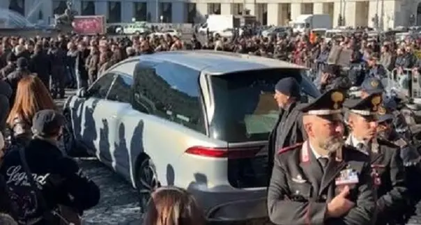 Mihajlovic, in migliaia a Roma per il funerale