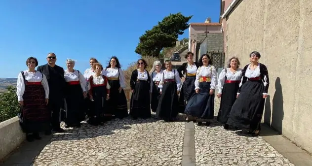 Chiaramonti. Storia dei cori “Tzaramonte” e “Doria”: la tradizione musicale che unisce