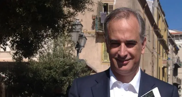 Mauro Pili: “Si bombardano i daini di Capo Frasca”