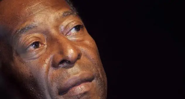 Pelé in ospedale, media: \"Non risponde a chemio, ora cure palliative\"