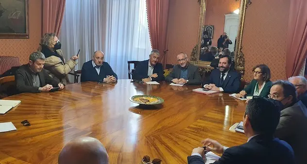 Sassari. I trasporti nel territorio della Rete metropolitana al centro dell’incontro con l’assessore Moro