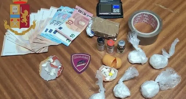 Iglesias. In casa cocaina e anabolizzanti: 49enne arrestato per spaccio