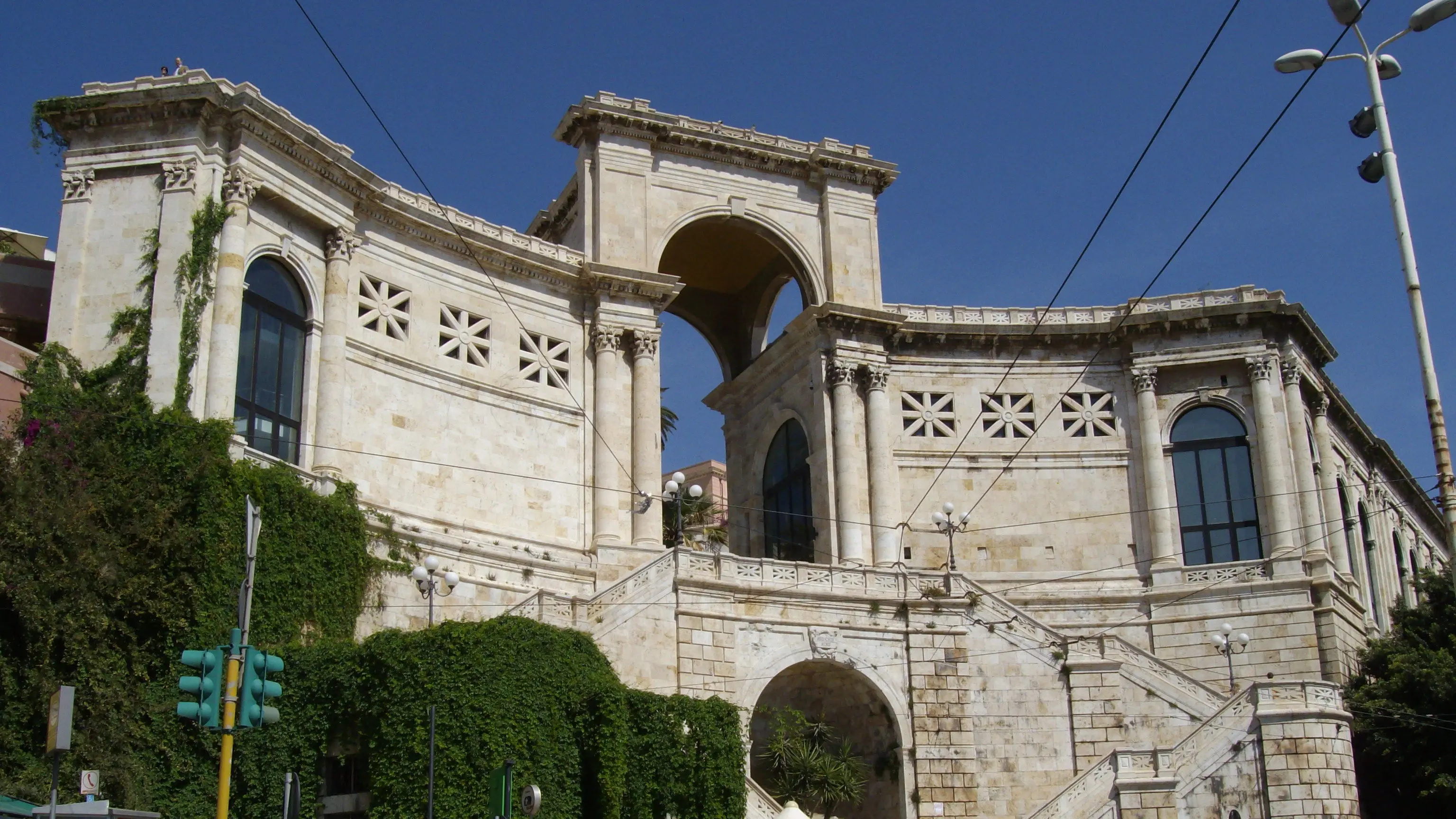 Qualità della vita 2024: \"Sardegna in crisi tra affari, scuola e demografia\", Cagliari unica eccezione