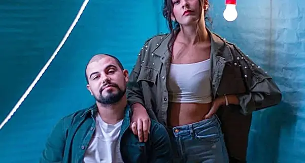 Maria e Davide, insieme nella vita e nella musica: il debutto discografico dei “Sospiri” con Molecole