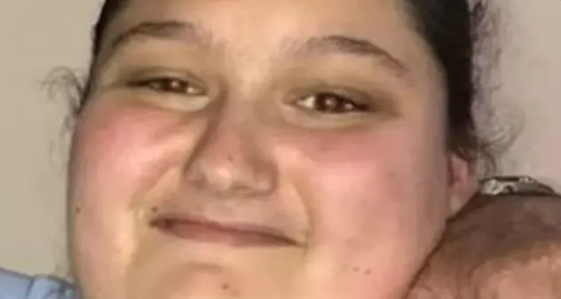 Costretta a vivere in condizioni disumane, muore a 16 anni. Genitori sotto processo