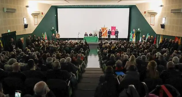 Sindaci da tutta la Sardegna per l’aeroporto di Alghero