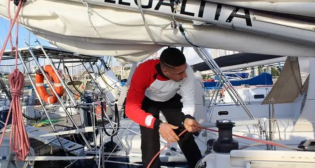 Sei ragazzi dell’istituto di Giustizia penale in gara nel campionato invernale di vela