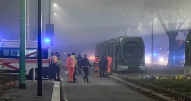 Milano. Investito dal tram mentre attraversa la strada: muore un 45enne Originario di Arzana