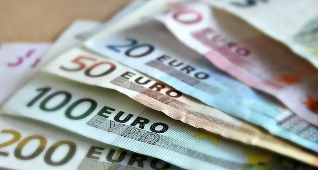 Banconote false, 376mila ritirate nel 2022: i tagli più contraffatti 20 e 50 euro