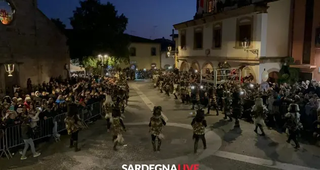 Il Carnevale di Samugheo incanta la Sardegna: in 25mila alla 26esima edizione di “A Maimone”