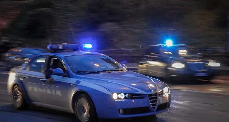 Cagliari. Dopo una rissa prende a calci un'auto: Daspo per un giovane