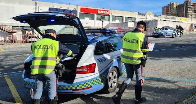 Muravera. Sorpreso alla guida ubriaco, senza patente e assicurazione