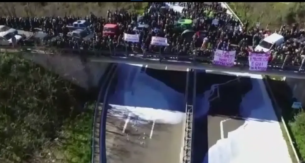 Latte: 21 a processo per la protesta del 2019 non autorizzata