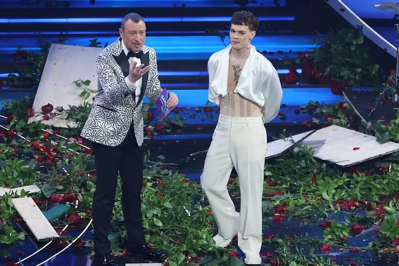 SANREMO, ITALY - FEBRUARY 07: Amadeus and Blanco attend the 73rd Sanremo Music Festival 2023 at Teatro Ariston on February 07, 2023 in Sanremo, Italy. (Photo by Daniele Venturelli/Daniele Venturelli/Getty Images )