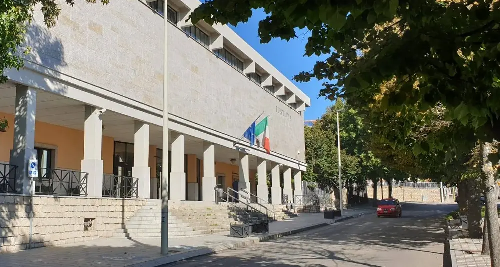 \"Ritardi nelle nomine dei giudici\" al Tribunale di Tempio Pausania, avvocati: \"minori a rischio\"