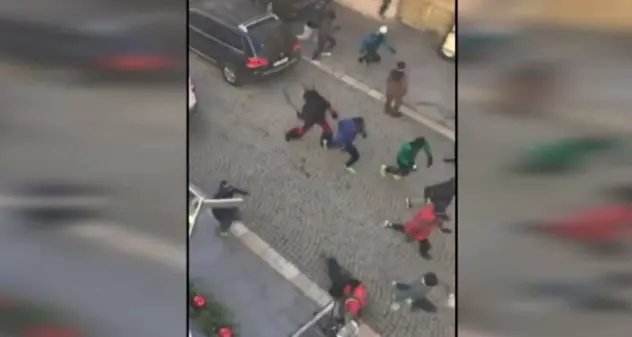 \"I Merdules picchiano gli immigrati\", sul web la bufala dopo un video della \"Festa dei diavoli\" in Trentino