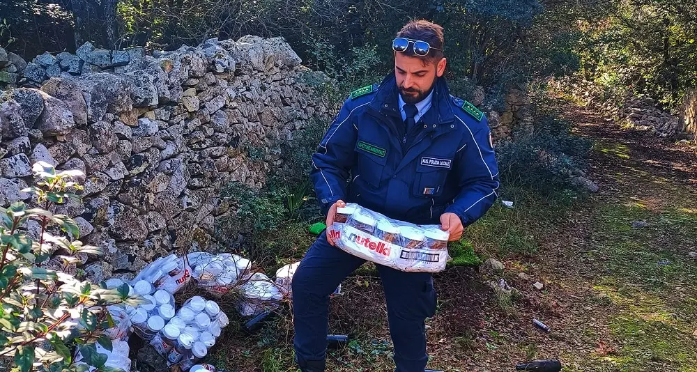 Un quintale di Nutella abbandonato tra gli ulivi in Puglia