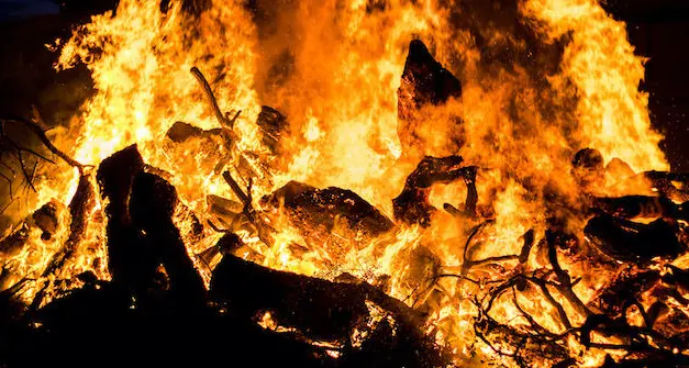 Lo storico carnevale neonelese e i suggestivi Riti delle Calende