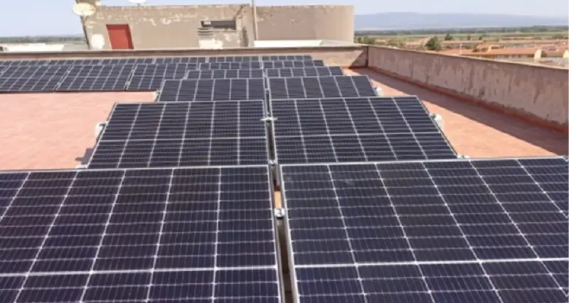 Oristano: Poste Italiane diventa green, installato un nuovo sistema fotovoltaico
