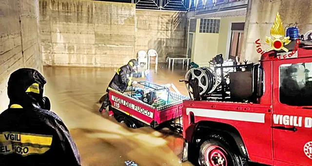 Nubifragio nel cagliaritano, la pioggia continua a creare disagi: ancora decine di interventi dei Vigili del Fuoco