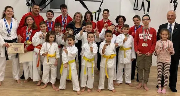 Karate. Successo per l’Asd Martial Gym Alghero al campionato nazionale Csen