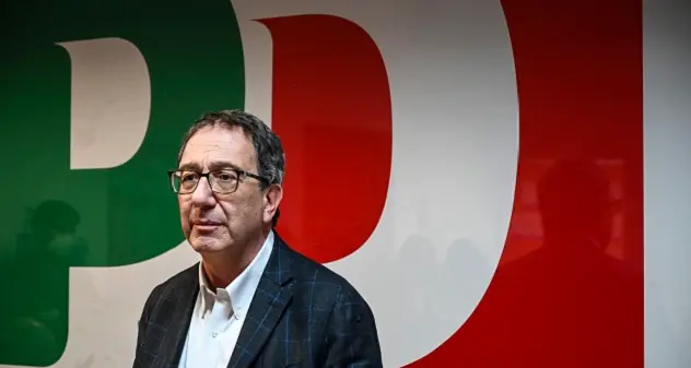 Morto negli uffici di Palazzo Cenci il senatore del Pd Bruno Astorre