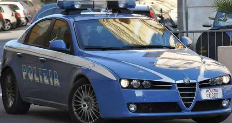 Sassari. Non si ferma all'alt: catturato dalla Polizia, era ai domiciliari