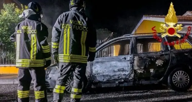Abbasanta. Bruciata l’auto della cognata della sindaca