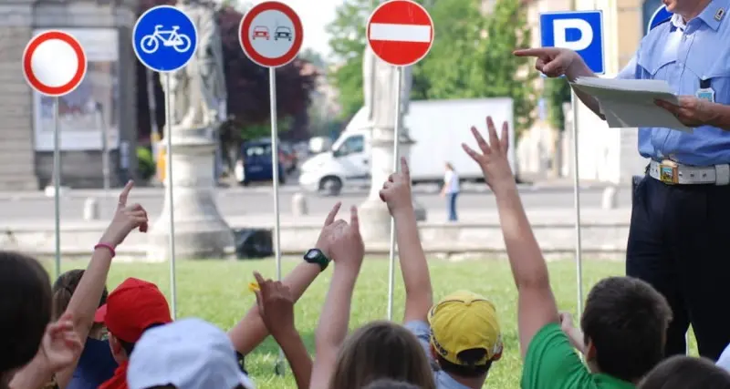 A Quartu i bambini imparano la sicurezza stradale giocando