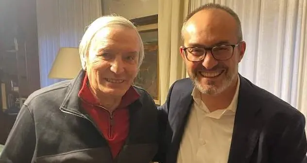 Il nuovo stadio di Cagliari sarà intitolato a Gigi Riva, sì del Consiglio comunale