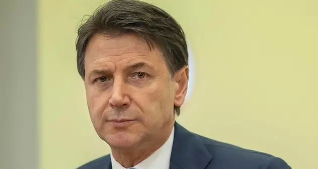 Ucraina. Conte a Meloni: “Lei sta portando in guerra l'Italia”