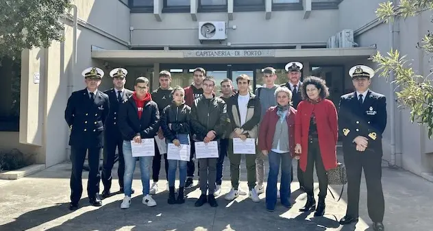 La Capitaneria di porto di Oristano apre le porte agli studenti dell’Istituto “Lorenzo Mossa”