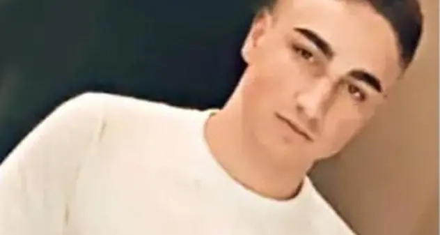 Avvelenò le penne al salmone uccidendo il patrigno, la mamma: “È un assassino e deve pagare”