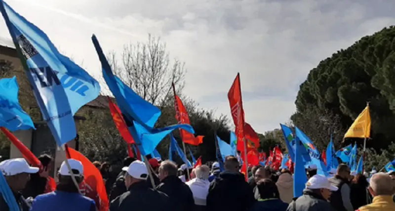 Superbonus, mobilitazione a Cagliari: un migliaio in corteo