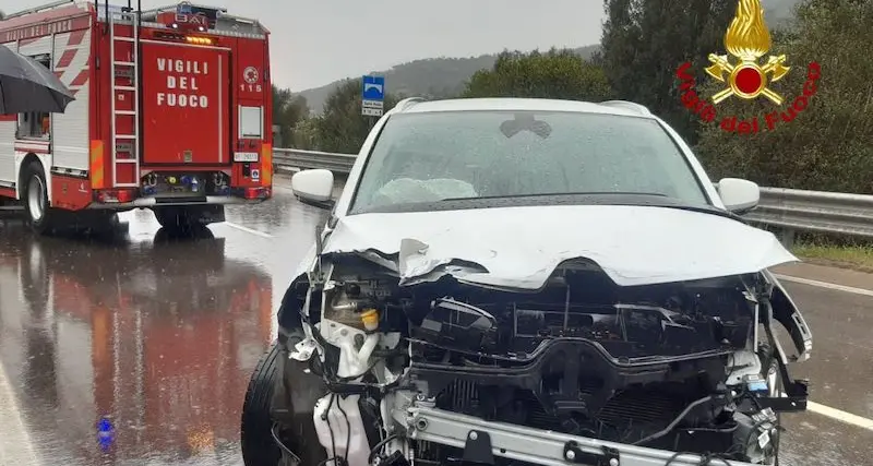 Perde il controllo dell’auto alle porte di Tertenia: ferito un 42enne