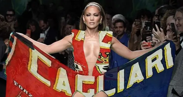 A Cagliari tutti pazzi per Jennifer Lopez