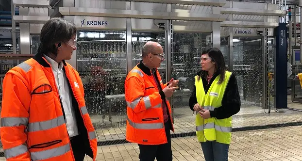 Assemini. Anita Pili visita lo stabilimento Heineken: “Tempi certi per lo sviluppo dell’azienda”