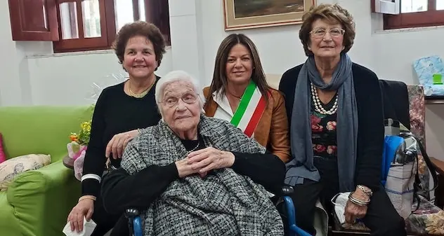 Oristano festeggia una nuova centenaria: auguri a Maria Maddalena Bardi