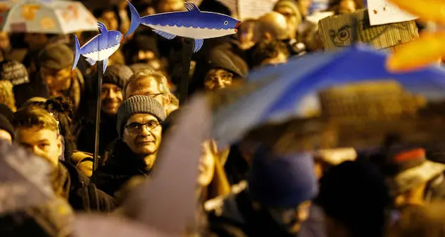 Sardine chiamate a raccolta: domenica la prima riunione popolare