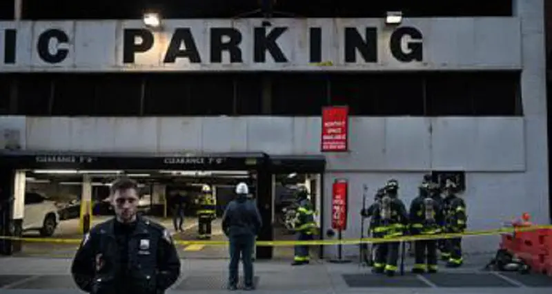 New York, crolla garage di 4 piani: un morto e 5 feriti