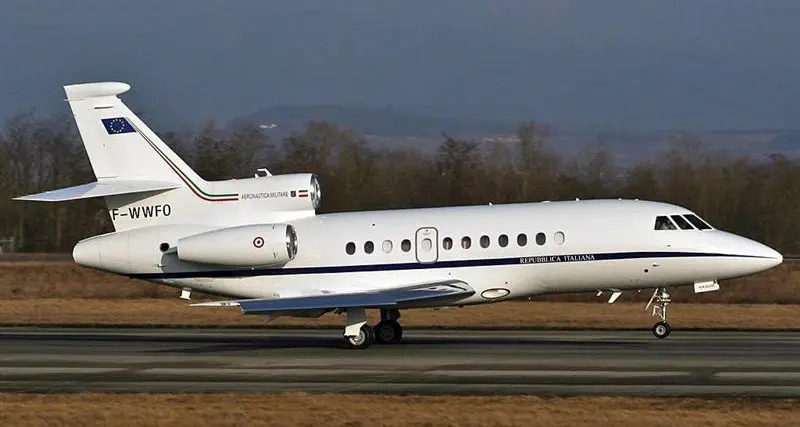 Due bimbe di 4 giorni e 6 mesi trasportate d'urgenza su un Falcon dell'Aeronautica