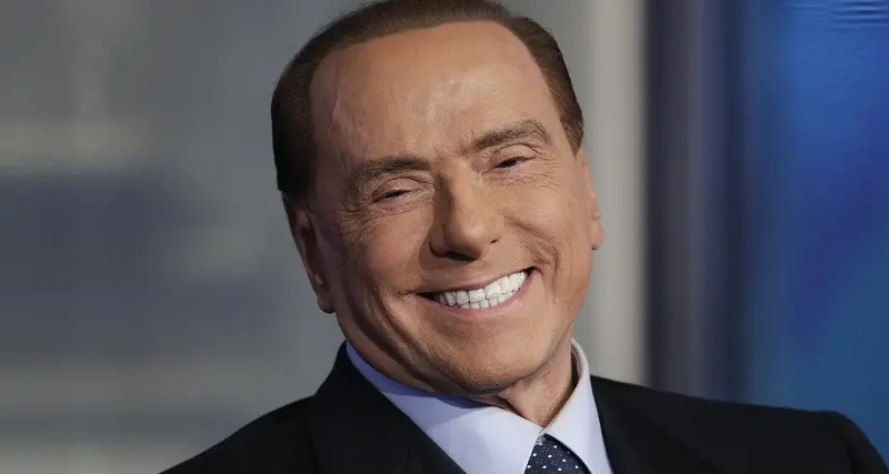 Notte tranquilla per Berlusconi. Tornano le battute dell'ex premier alle infermiere