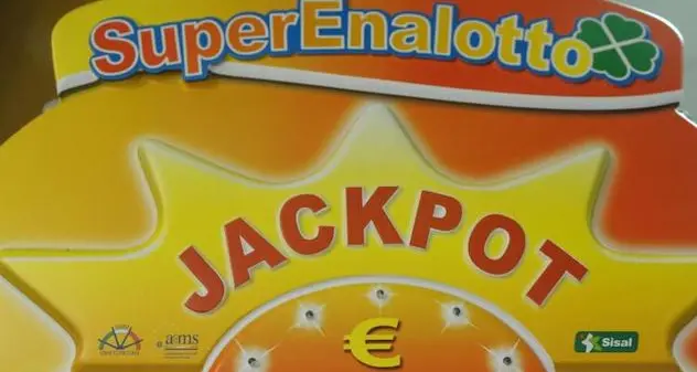 Superenalotto: centrato il 6 da 67 milioni di euro con una schedina da due euro