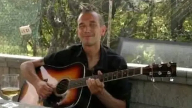 Davide Calvia, la sorella Nadia: “Voglio ricordarti con la tua voglia di sorridere mentre suoni la chitarra”