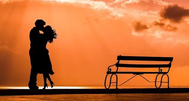 Storie dei nonni | Il corteggiamento e le serenate “Oggi gli uomini non faticano più?”