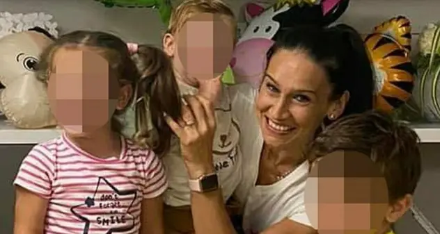 Ilenia, mamma di 3 bimbi, morta a 37 anni a causa di una grave malattia