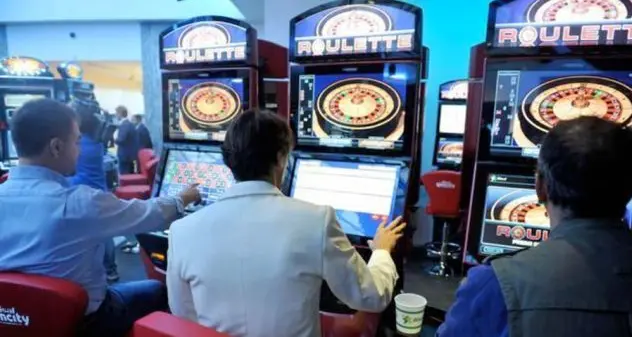 Cagliari. Sigilli a quattro slot machine in un esercizio pubblico