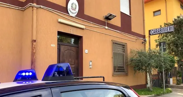 Aveva rubato due paia di occhiali del valore di 300 euro: denunciato 36enne romeno