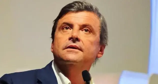 Amministrative: Calenda ad Ancona con Simonella, 'siamo al tuo fianco'