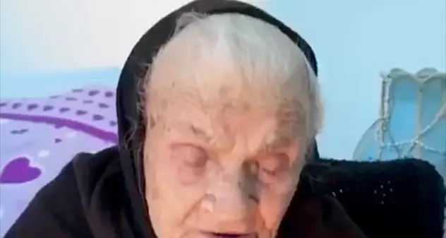 Bonaria Salis compie 105 anni. Ma è lei a fare gli auguri a tutti: ascoltate le sue parole